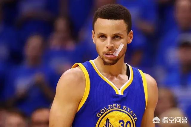 詹姆斯2年1.04亿顶薪续约湖人 父子同队创历史