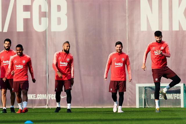 詹姆斯30+7+9文班亚马27+10+8+5+5 湖人胜马刺