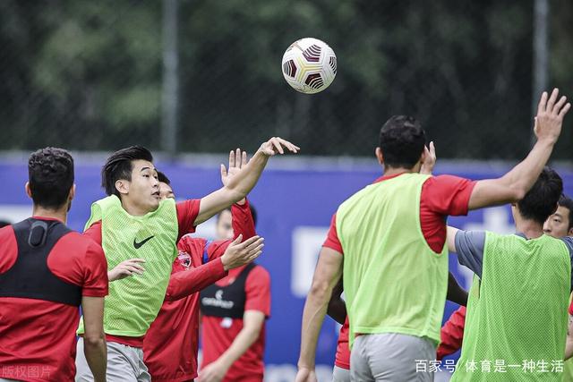 阿森纳14岁少年引多家俱乐部关注 成年模版厄德高